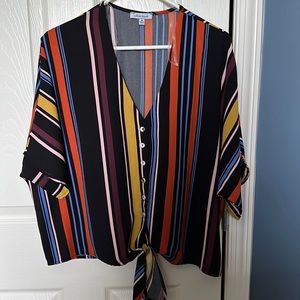 Ladies size Medium tie front dolman sleeve - like new